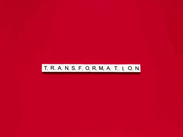 Wie verändern digitale Bildungsplattformen das Lernen in Entwicklungsländern?